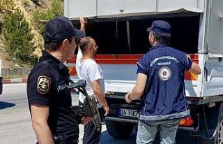 Bilecik’te düzensiz göç uygulamasında bir kişi...