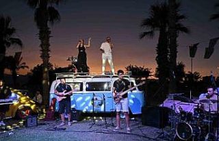 Bir Sultan hatırası, altı umut hikayesi