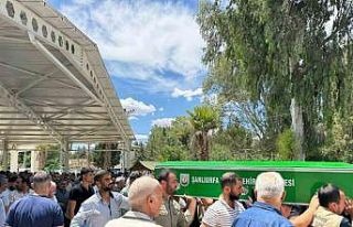 Birecik’te otomobille çarpışan motosikletli hayatını...