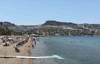 Bodrum’da sahilleri tatilciler doldurdu