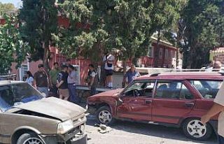 Bozdoğan’da zincirleme trafik kazası: 2 yaralı