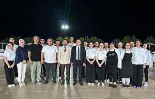 Burhaniye’de Kaymakam İlyas Memiş için veda yemeği...