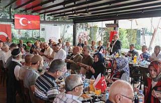 Bursa Valisi Erol Ayyıldız, şehit babaları ve...