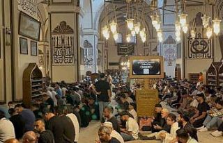 Bursa’da binlerce vatandaş Kurban Bayramı’nda...