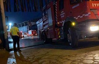 Bursa’da geri dönüşüm tesisinde yangın