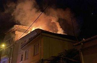 Bursa’da oto tamirhanesinde yangın