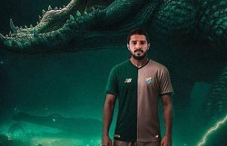 Bursaspor, Barış Gök transferini resmen duyurdu