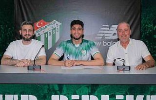Bursaspor, Emrehan Gedikli ile sözleşme imzaladı