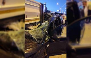 Çankırı’da hafif ticari araç park halindeki...