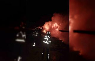 Çeştepe’de depo yangını