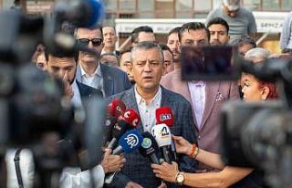 CHP Genel Başkanı Özel bayram namazını Manisa’da...