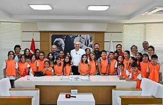 Çocuklar sordu, Başkan Kocagöz yanıtladı