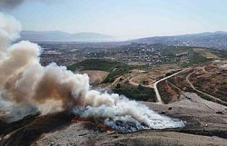 Çöp döküm sahasında yangına müdahale sürüyor
