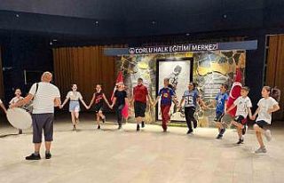 Çorlu Melahat Kozar İlkokulu Halk Oyunları Ekibi...