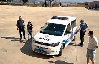 Denizli’de YKS’ye geç kalan ve kimliklerini evde...