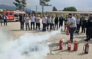 Dinar İlçe Özel İdaresi ekiplerine yangın eğitimi