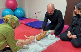 Doğru bilinen yanlışları, gebe okulunda öğrendiler