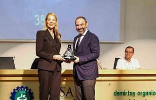 DOSABSİAD’da bayrak değişimi