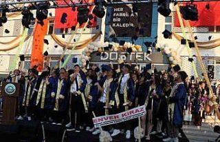 DOSTEK Koleji mezunlarının yüzde 88’i kendi alanlarında...