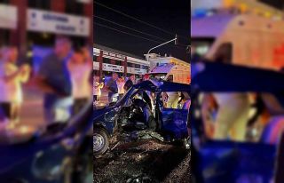 Duble yolda iki otomobil çarpıştı: 5 yaralı