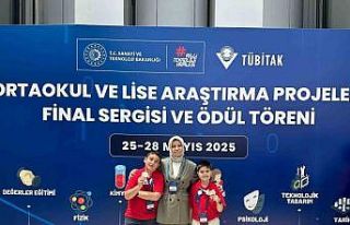 Düzceli öğrenciler Türkiye derecesi elde etti