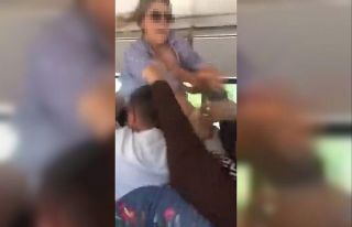 Elazığ’da kadınların otobüste kavgası kameraya...