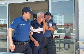 Emekli hakimin otobüste bir kadını taciz ettiği...