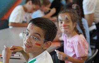 Engelsiz kamp yüzleri güldürdü