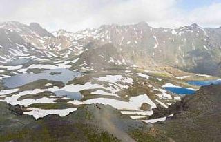 Erzurum’da buzulları aratmayan görüntüler