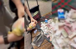 Eyüpsultan’da dilencinin pazar arabasından 35...