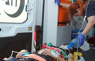 Falezlerden ölümüne atlayış hastanede bitti,...