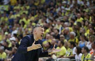 Fenerbahçe Beko, ligde 12. şampiyonluğunu kazandı