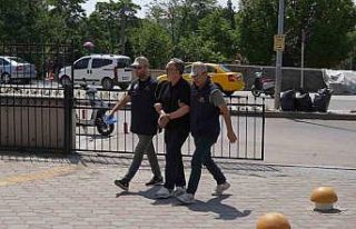 FETÖ firarisi meslekten ihraç emniyet müdürü,...