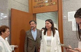 Gazeteci Ece Üner ilk kez hakim karşısına çıktı