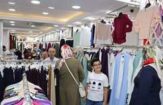 Gaziantep’in tarihi çarşılarında bayram hareketliliği...