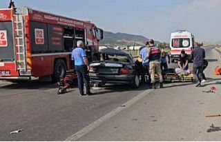 Gaziantep’te iki otomobil çarpıştı: 1 ölü,...