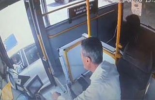 Gaziantep’te otobüs şoförüne direksiyon başında...