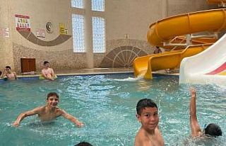 Gediz Belediyesi’nden öğrencilere aquapark sürprizi
