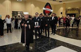 Gelin ve damada "Acı kaybımız" çelengi...