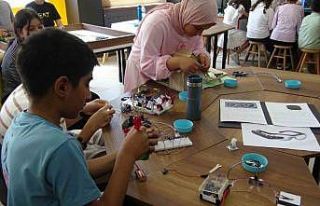 Gercüş’te öğrenciler robotik kodlamayla hayatı...