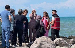 Giresun’da denizde can pazarı: Baba kurtarıldı,...