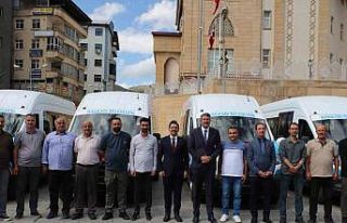 Hakkari Belediyesi filosuna 6 yeni araç daha ekledi