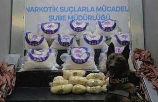 Hakkari’de bir tırda 66 kilo 120 gram metamfetamin...