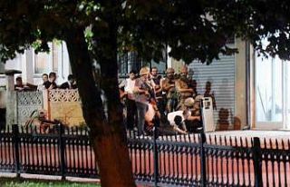 Hakkında yakalama kararı olan şahıs polise ateş...