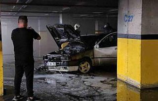 Hastane yanındaki kapalı otoparkta araç yangını...