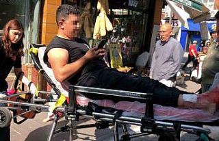 Hastaneye kaldırılırken bile telefonu elinden bırakmadı