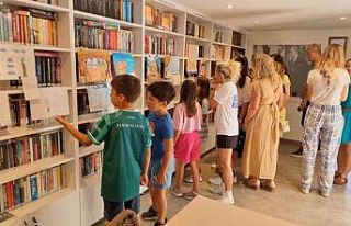 Hikayeler ve resimlerle Bodrum Tarihi sergisi açıldı