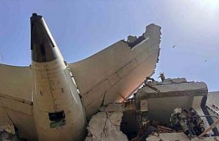 Hindistan: "Düşen uçakta kurtulan yok gibi...