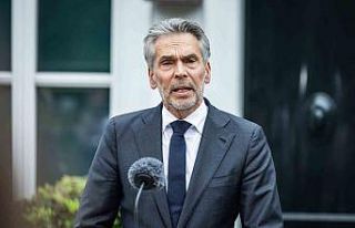 Hollanda’da hükümet dağıldı