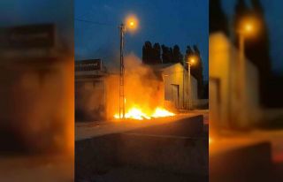 Iğdır’da dökülen çöpler alev aldı, elektrik...